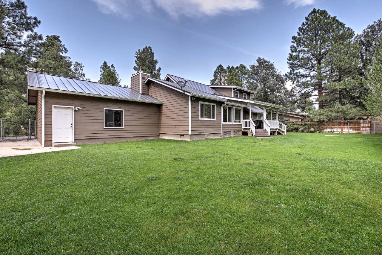 Lakeside Home With Game Room, Yard, Deck And Fireplace Pinetop-Lakeside Eksteriør bilde