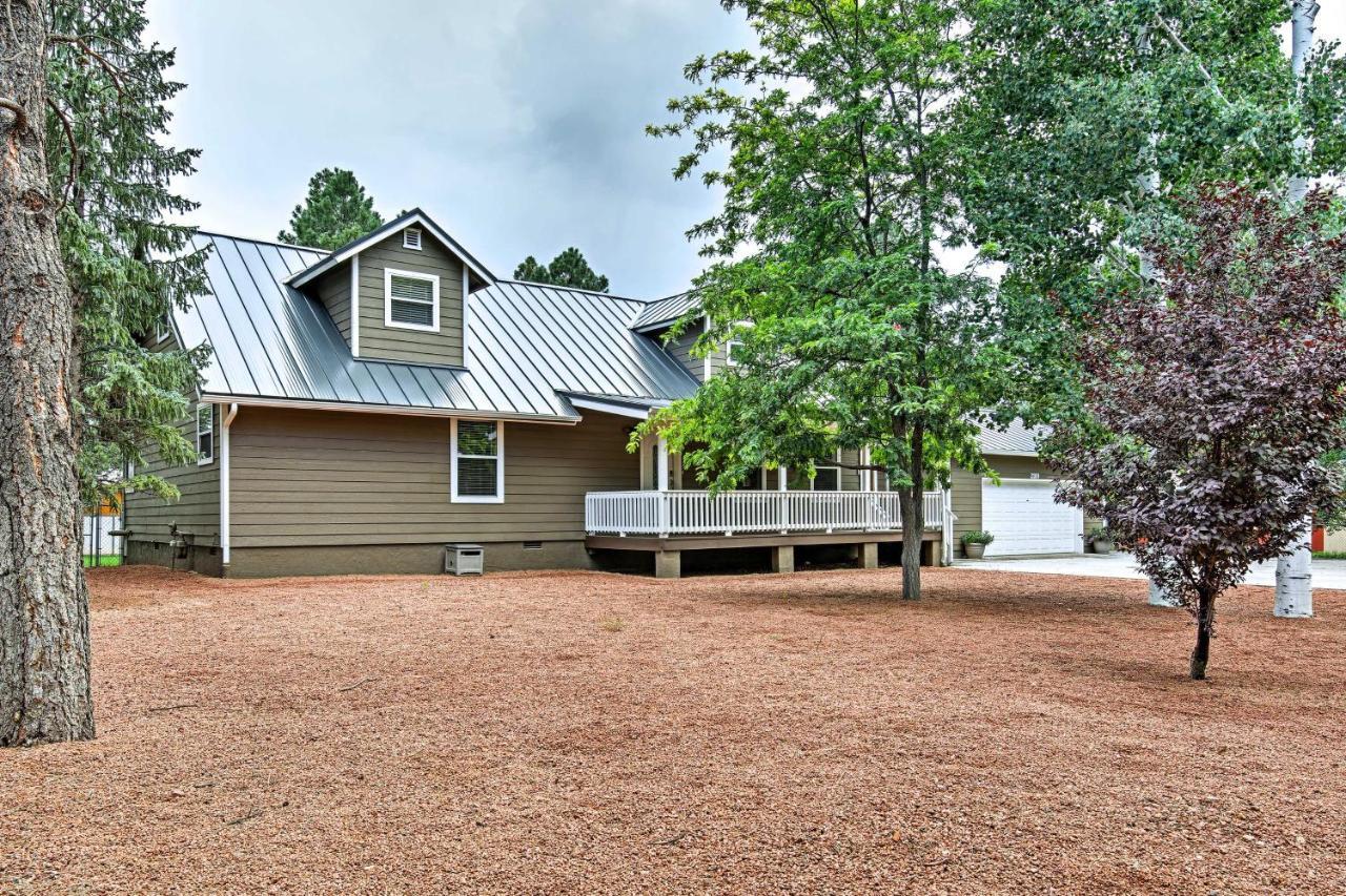 Lakeside Home With Game Room, Yard, Deck And Fireplace Pinetop-Lakeside Eksteriør bilde